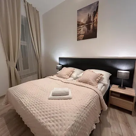 Old Town Apartments B14-2